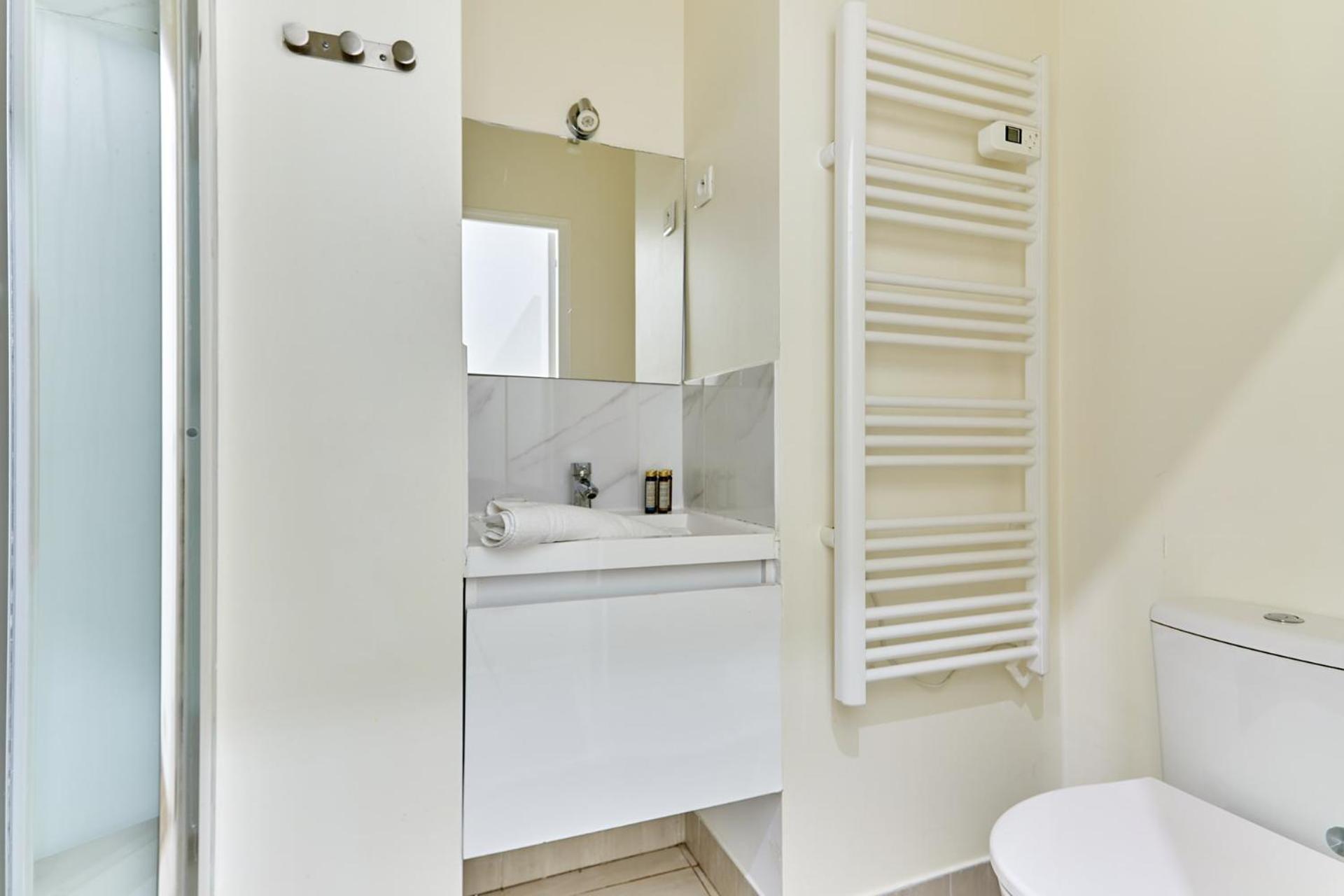 2 Bedrooms Center Of Appartamento Parigi