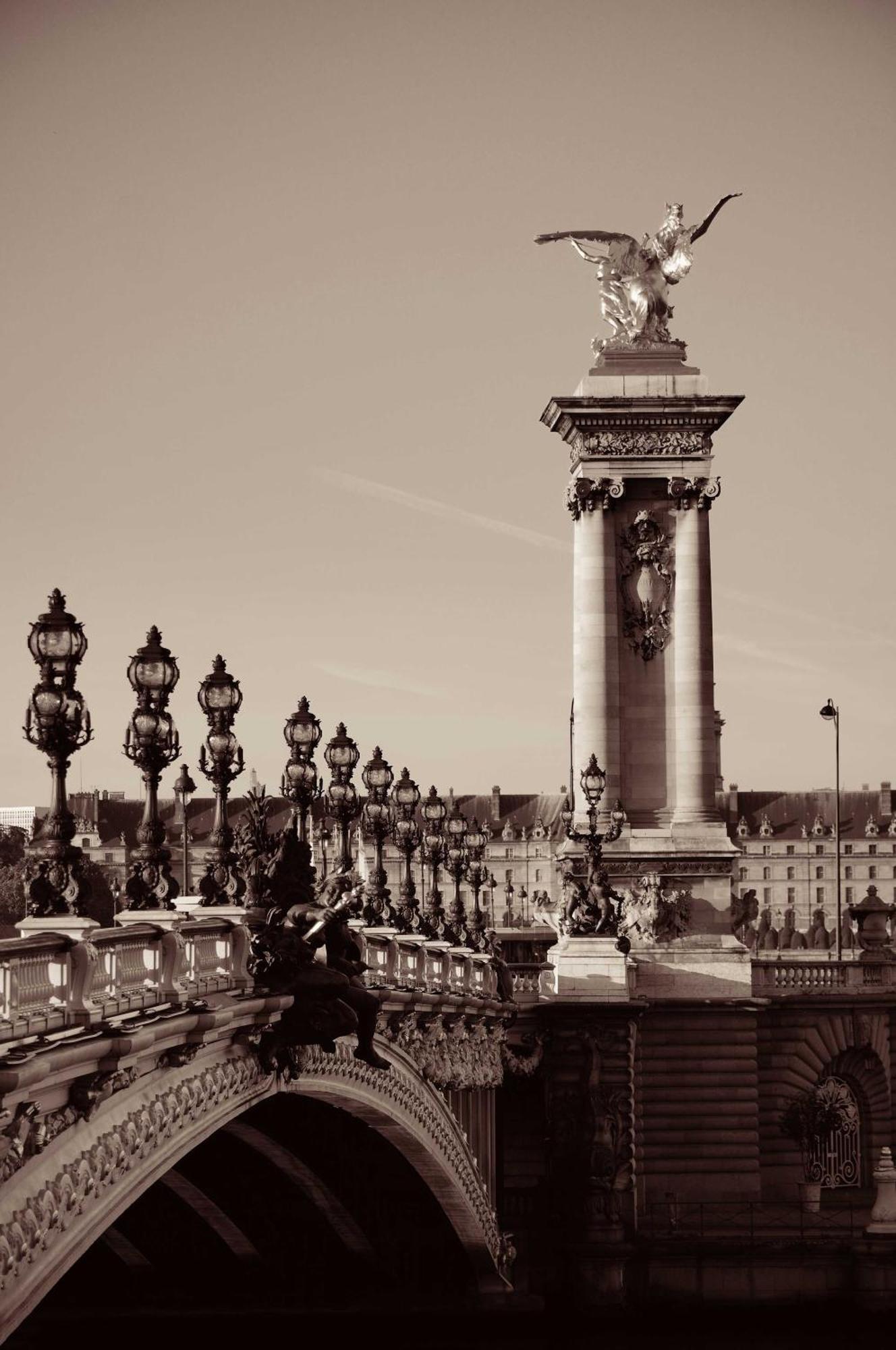 2 Bedrooms Center Of Parigi